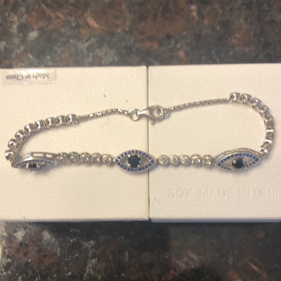 Silver evil eye 🧿 bracelet - Picture 3 of 3